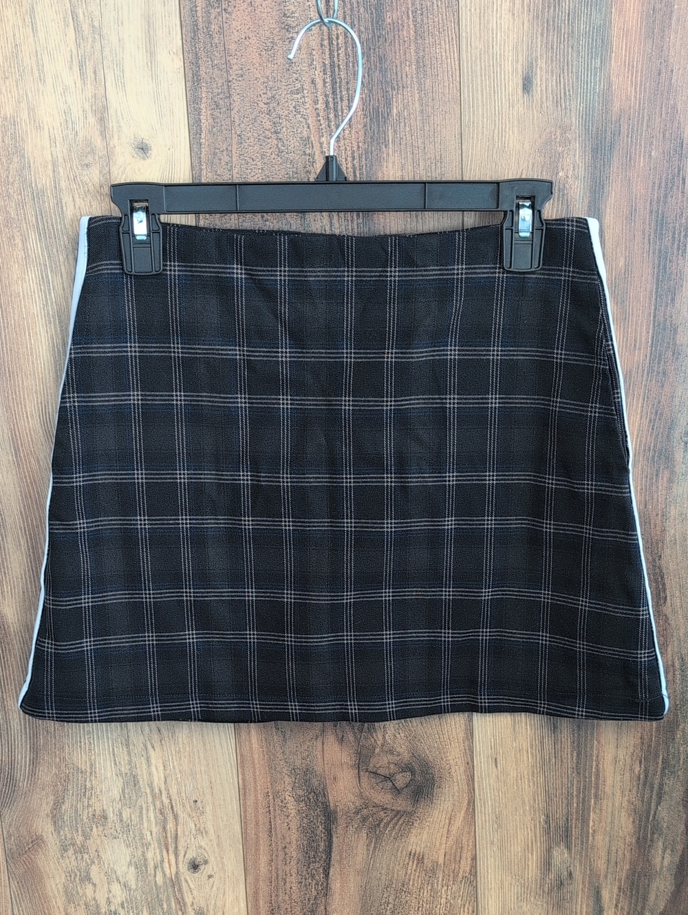 Urban Outfitters Navy Plaid Mini Skirt S-P           834A